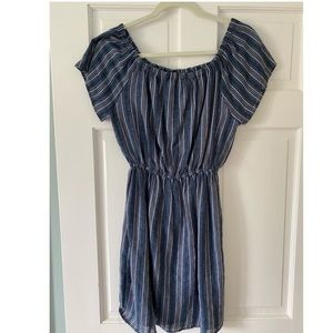 Universal threads dress